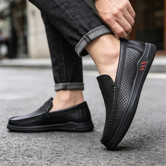 Eleganckie buty z teksturowanej skóry – nowoczesny design, antypoślizgowa podeszwa i trwałość
