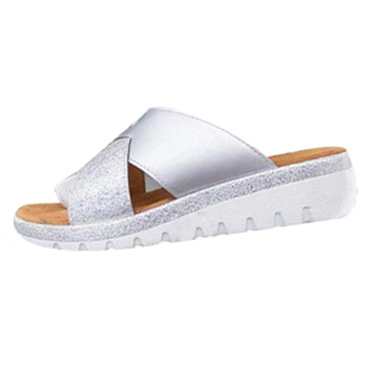 🔥Oferta ograniczona czasowo🔥【35-43】2026 damskie letnie kapcie plus size z płaskim dnem i skrzyżowanymi nogawkami