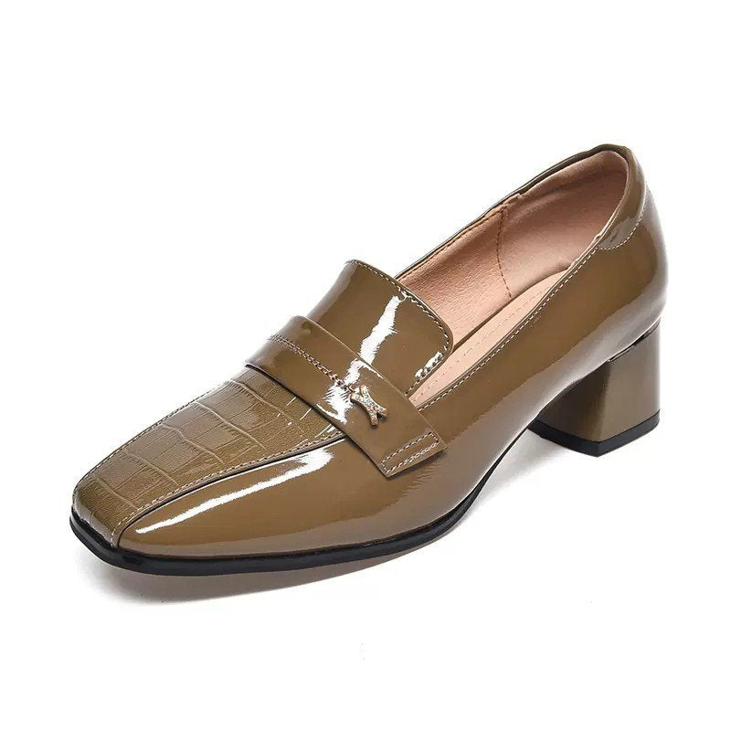 【35-40】2026 nowe miękkie podeszwy małe skórzane buty lekkie i nie męczące stóp