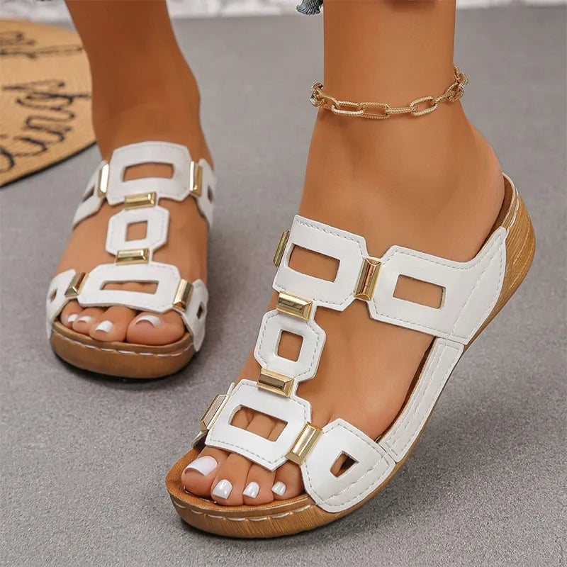 👡【Wygodne, nie powodują zmęczenia podczas chodzenia】Sandały w stylu retro na platformie i obcasie klinowym (ortopedyczne)