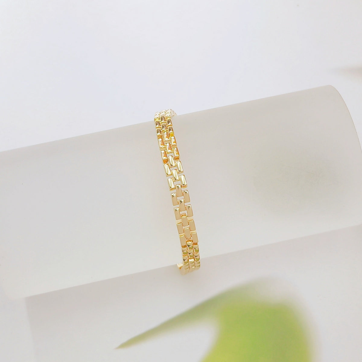 ✨ 50% zniżki! 📿🔷 Geometryczna bransoletka łańcuszkowa: Prosta, nowoczesna i wyrafinowana. Idealna do noszenia na co dzień lub jako ozdoba. Wygodna i uniwersalna. 💫