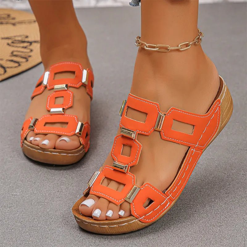 👡【Wygodne, nie powodują zmęczenia podczas chodzenia】Sandały w stylu retro na platformie i obcasie klinowym (ortopedyczne)